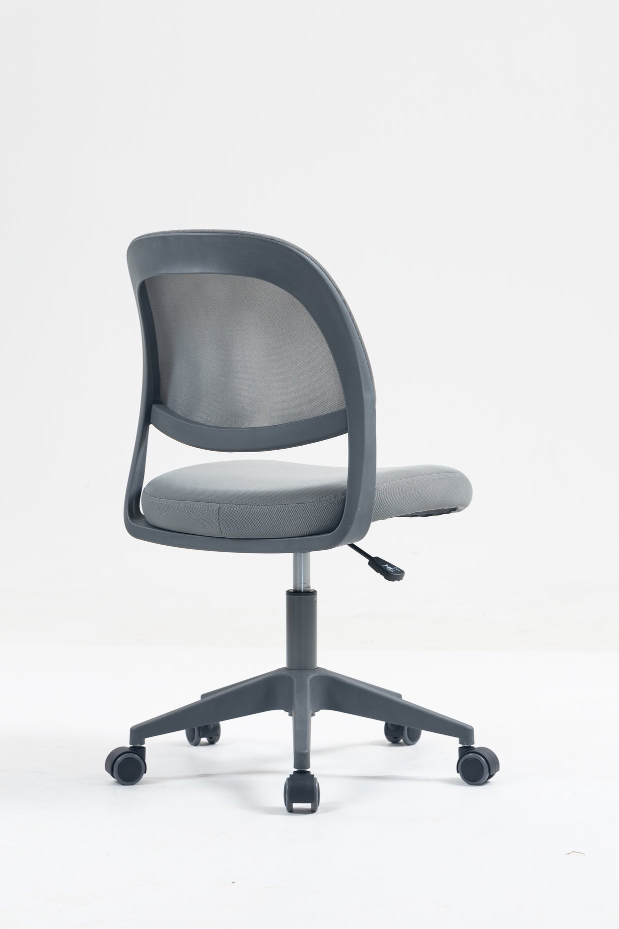 Silla de malla Sit con respaldo medio, control de altura neumático, base de nylon, color negro y gris SIT-SEC35BK / SIT-SEC35GR