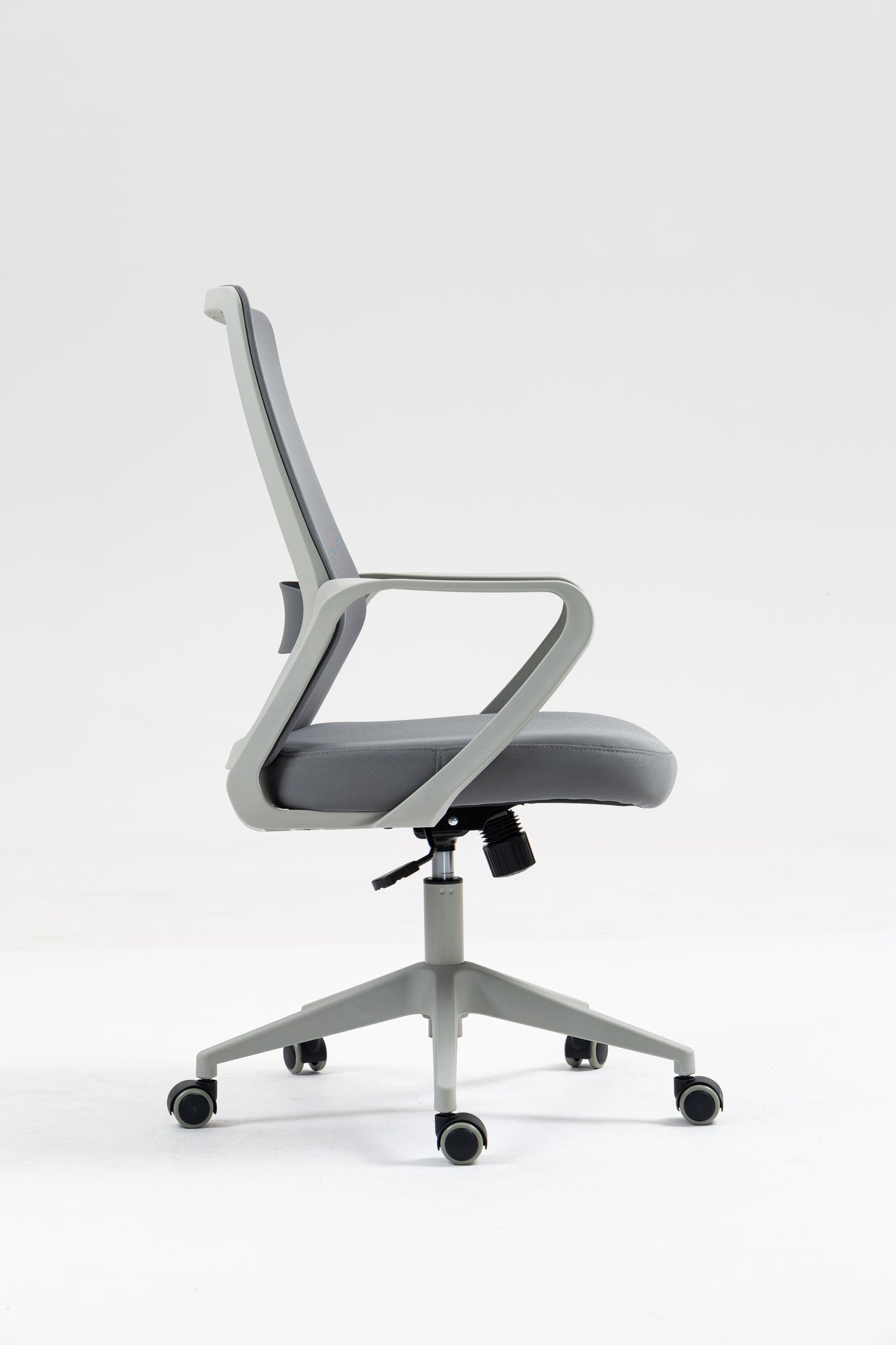 Silla de malla SIT respaldo medio, control de altura neumático, base de nylon, color gris y color negro SIT-M195GR / SIT-M195BK