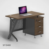 Escritorio de Oficina SIT con base Metálica de 3 cajones, tapa de Madera y base Metálica. SIT-D400