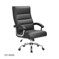 Silla SIT Gerencial, respaldo alto, cojín doble felpa, reposabrazos acolchados. Color Negro. Peso: 300Lbs. SIT-M890