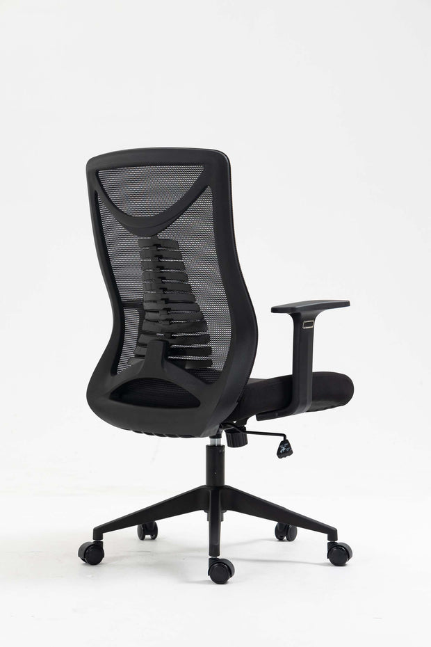Silla SIT Ejecutiva, malla negra, inclinación flexible, ruedas de goma, apoyo lumbar. Peso: 250 Lbs. SIT-M350