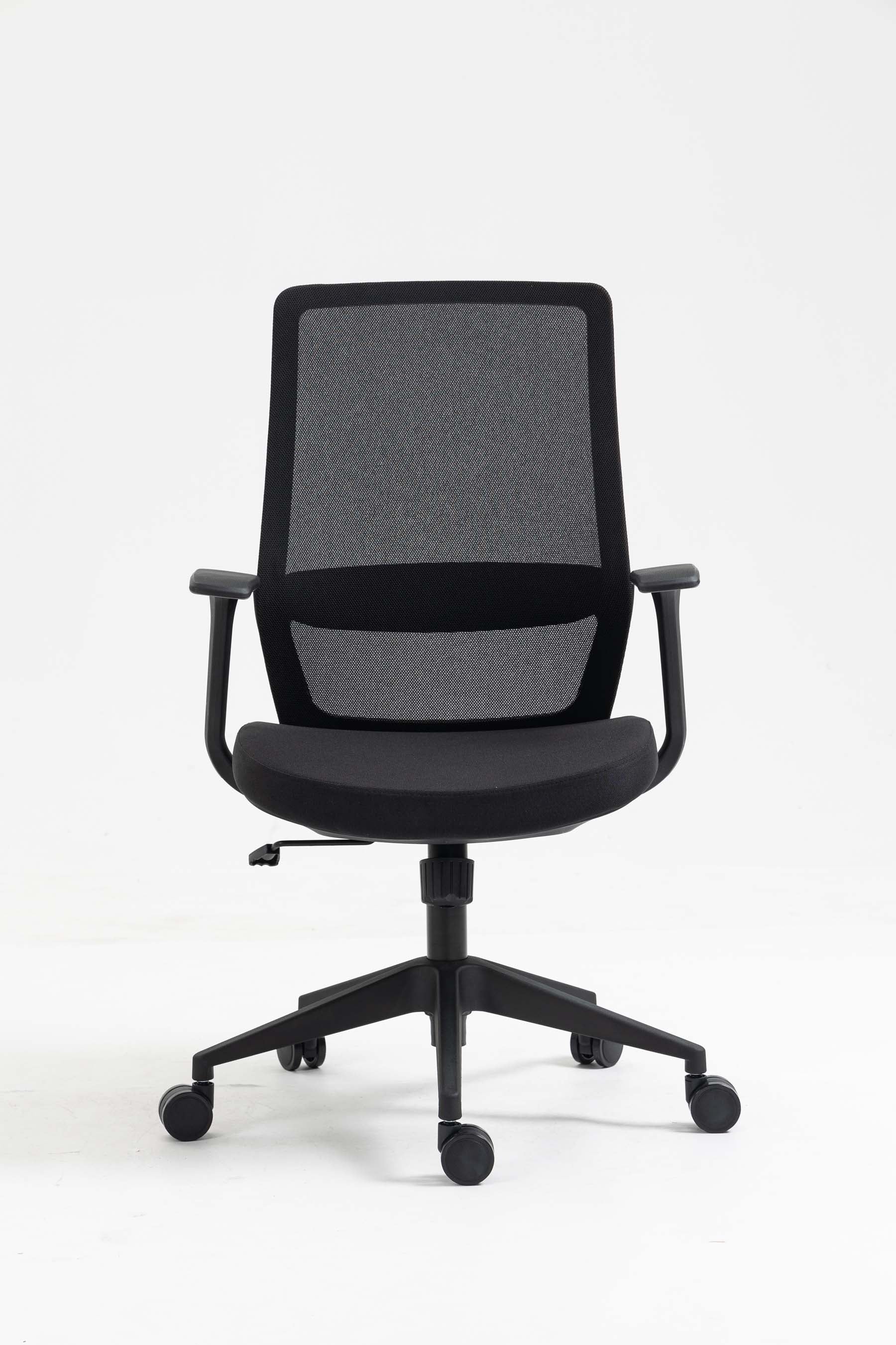 Silla SIT Ejecutiva, respaldo de malla, soporte lumbar ajustable, brazos fijos. Peso: 250 Lbs.SIT-M750